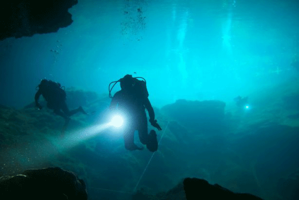 dive-lights1