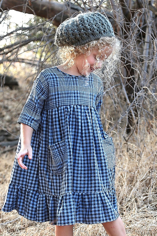 vintage-dress-little-girl